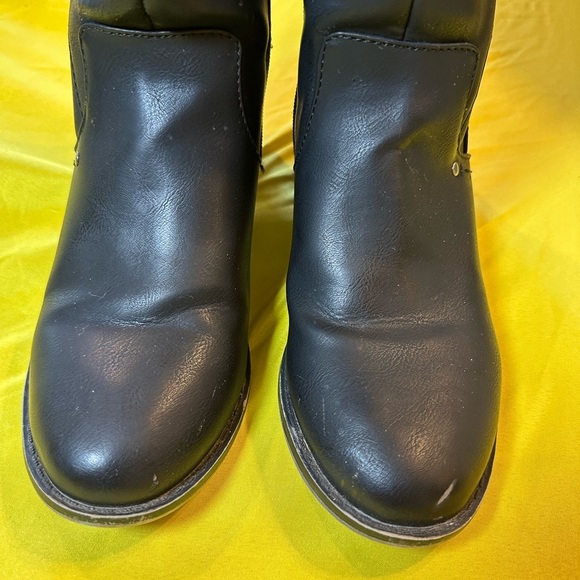 Rampage Black Knee High Riding Boots Women’s 8M Faux Leather Side Zip Straps - Picture 2 of 13